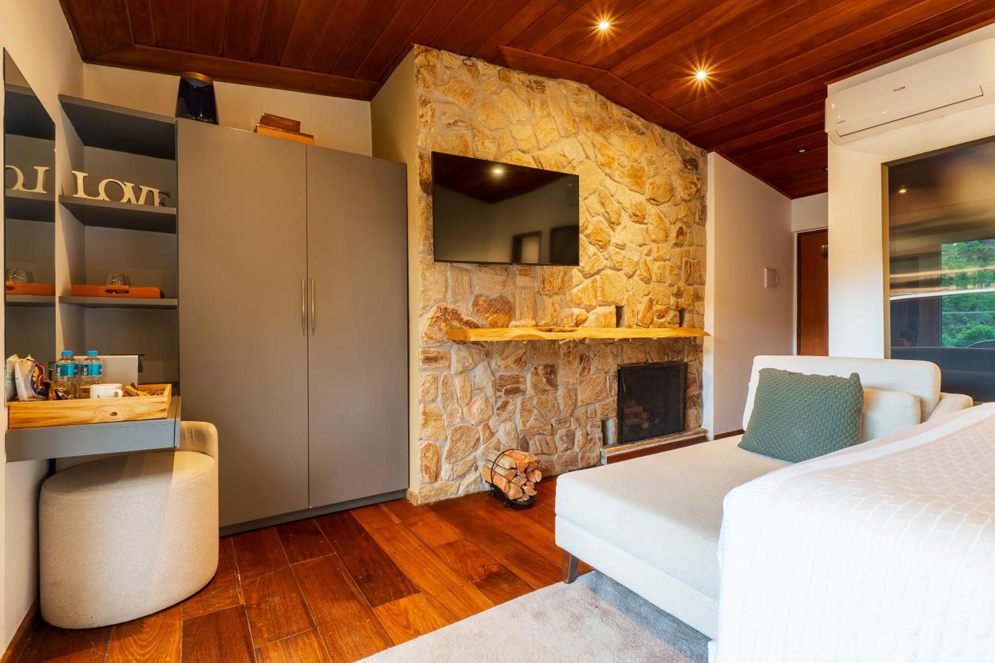 Boutique Figueira Da Serra Pensão 5*